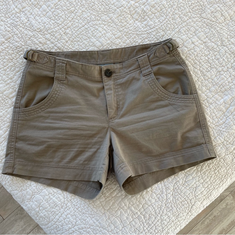 Athleta cargo hiking shorts